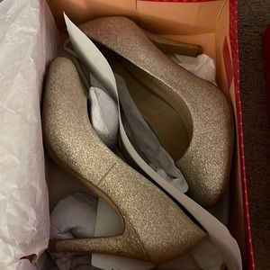 light gold sparkly heels